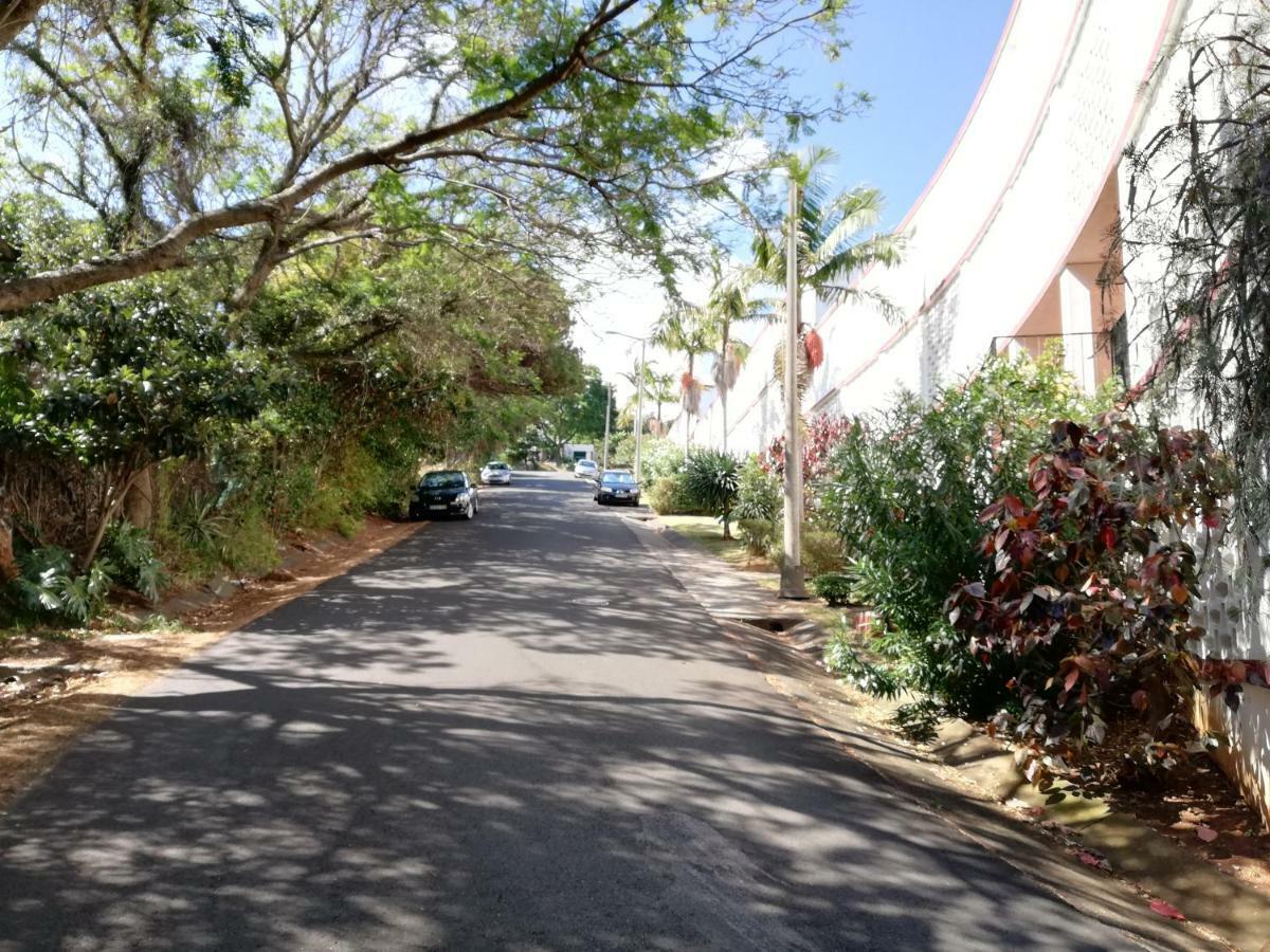 Atlantis Flat. Relaxing Moments Apartment Machico  Bagian luar foto